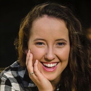 Meet your Posher, Elizabeth